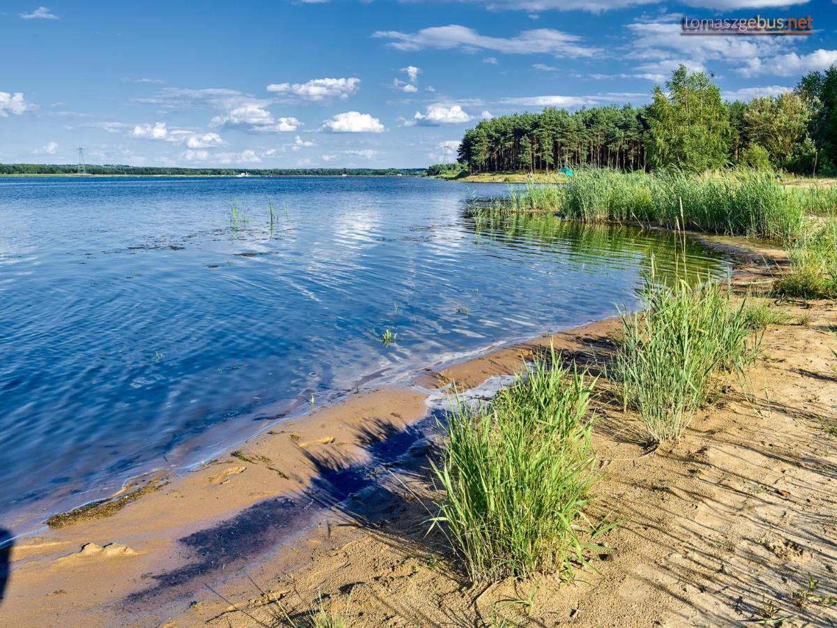 ホテル Jurajska Przystan Jastrząb エクステリア 写真